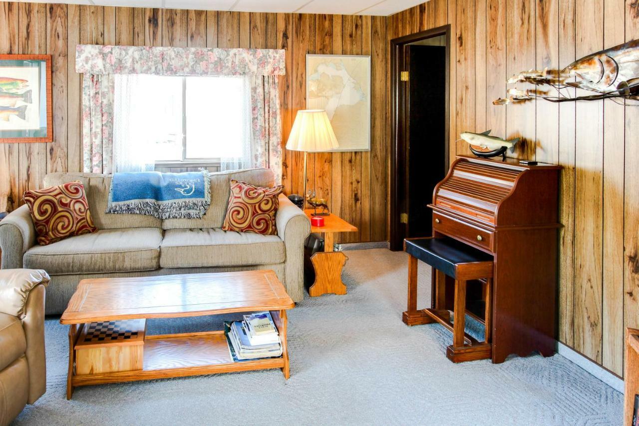 Scenic Bay Float Home Hideaway Athol Exterior foto