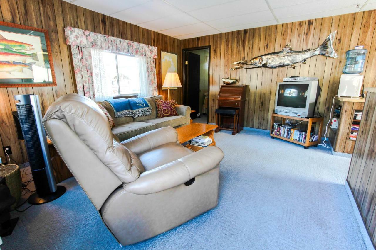Scenic Bay Float Home Hideaway Athol Exterior foto