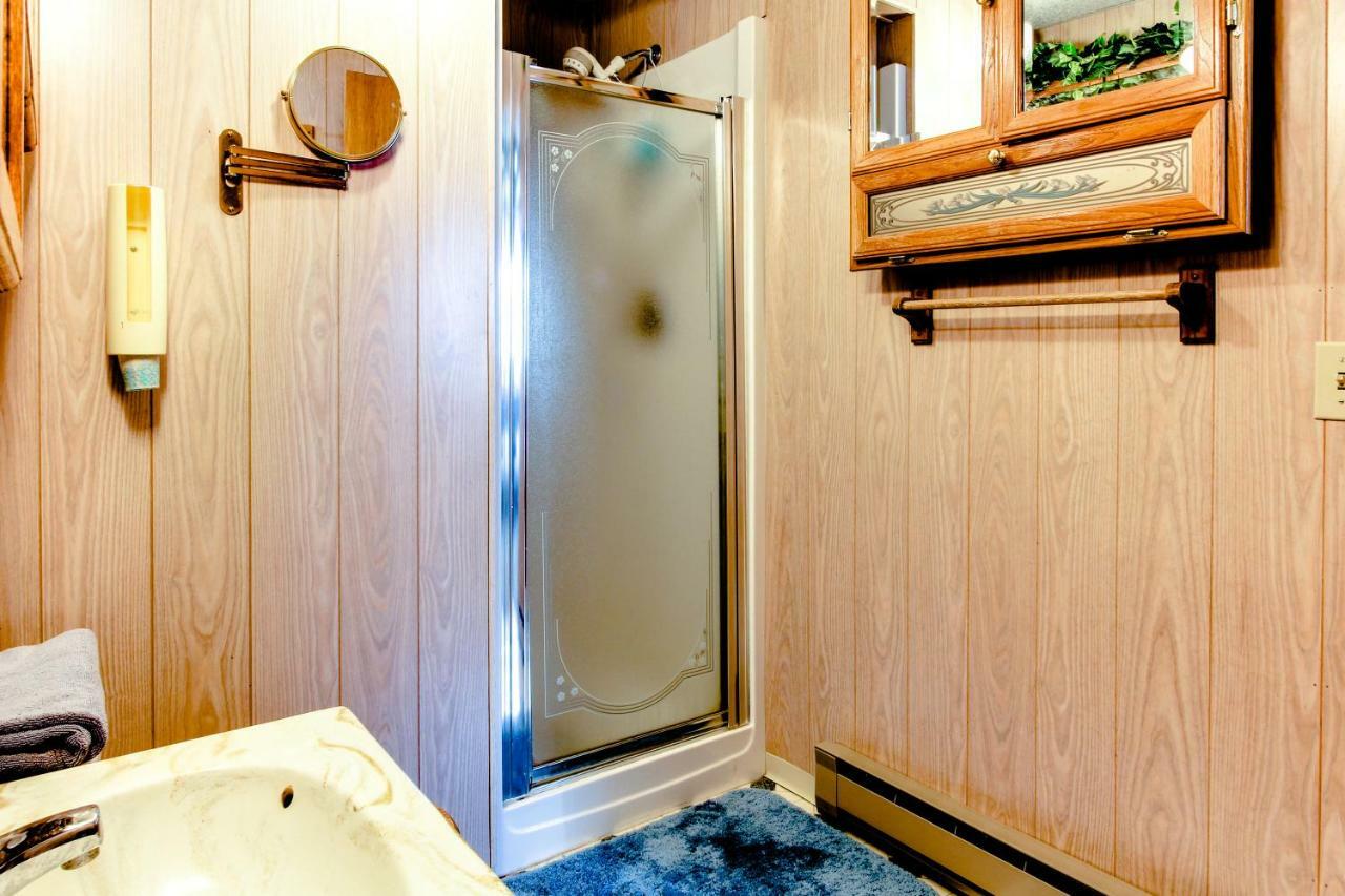 Scenic Bay Float Home Hideaway Athol Exterior foto