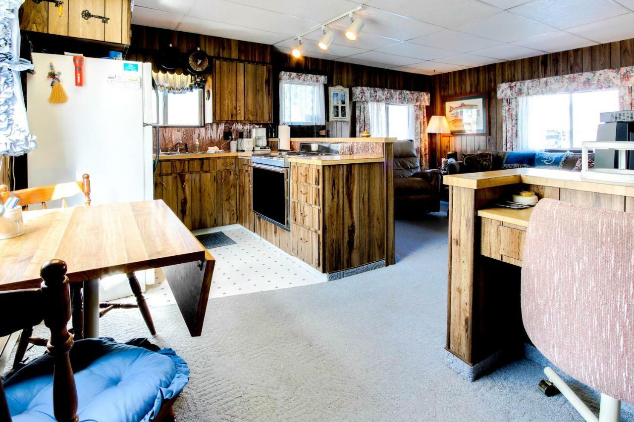 Scenic Bay Float Home Hideaway Athol Exterior foto